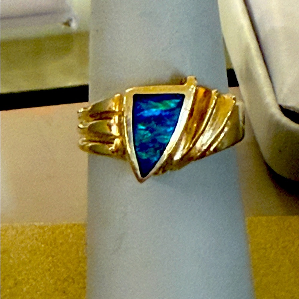 204085 14k yg opal ring